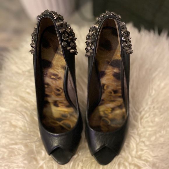 Sam Edelman Lorissa Peep Toe Studded Pump - Picture 2 of 7